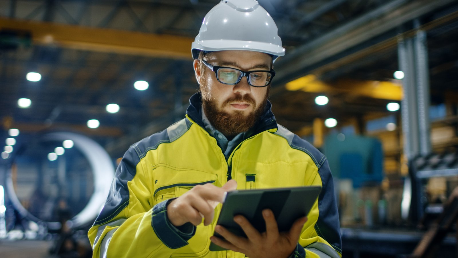 Low code benefits to manufacturers Low code benefits to manufacturers