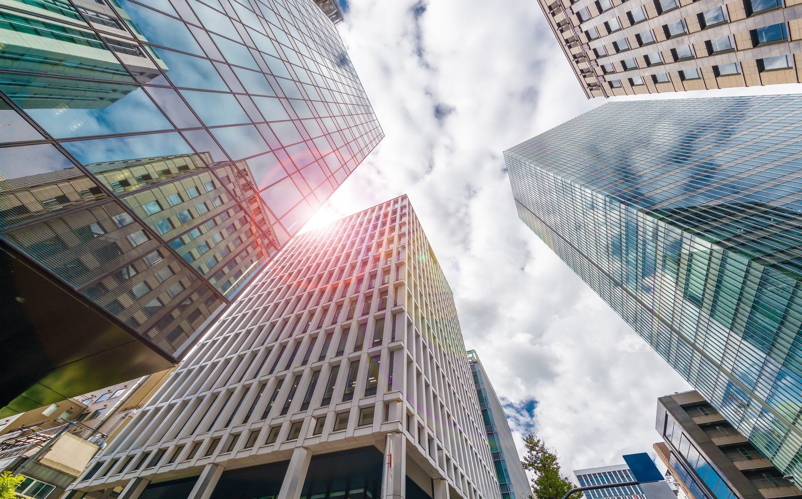 Oracle Executive Warns: Move to the Cloud or Die